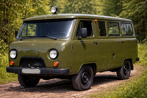 Samochód UAZ Buchanka w terenie